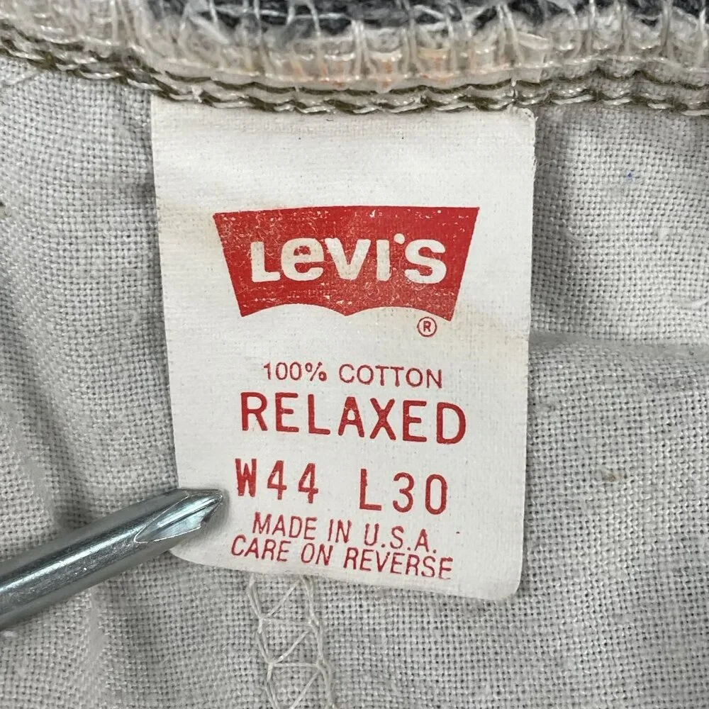 VTG Levi's Jean Shorts Men’s 42 Red Bat Wing Relaxed Mens Black Denim Jorts‎
